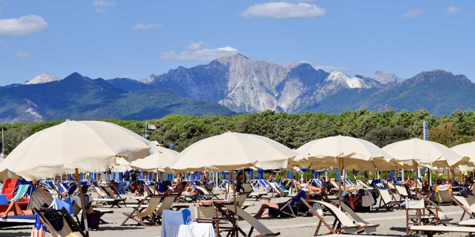 Spiaggia Forte dei Marmi (5min)